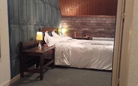 Auberge De Mandrin